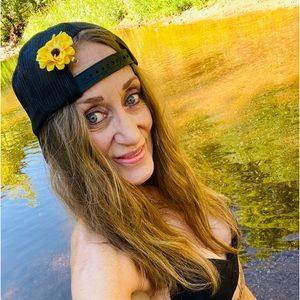 Meet your Posher, Anne